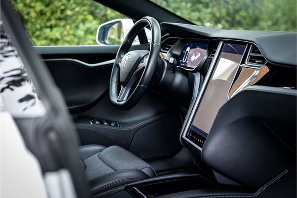 Tesla Model S 75D AWD 246 kW image number 20