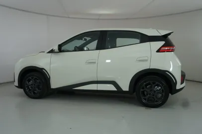 Car image 31