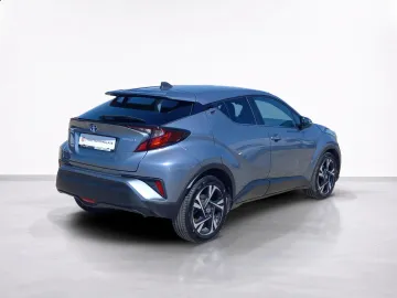 Car image 5