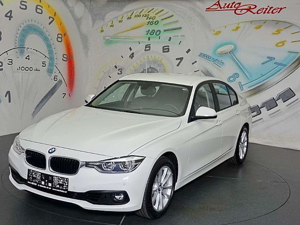 BMW 320i 135 kW image number 28