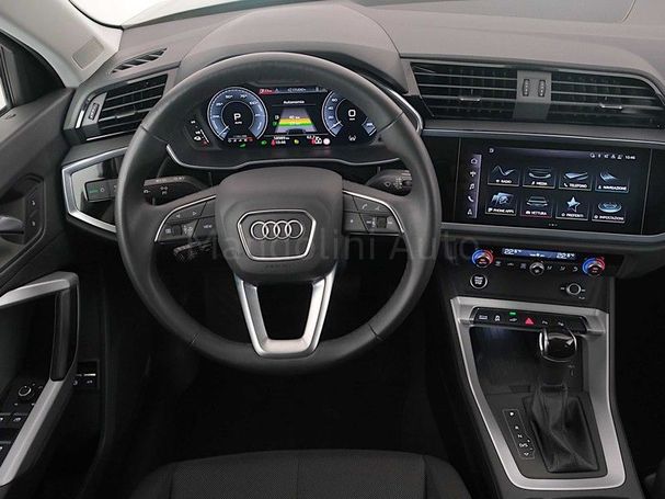 Audi Q3 45 TFSIe Sportback Business 180 kW image number 4