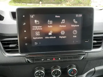 Car image 13