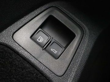 Car image 41