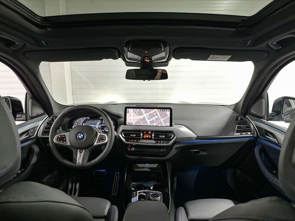 BMW iX3 M Sport 210 kW image number 19