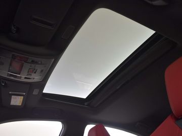 Car image 37