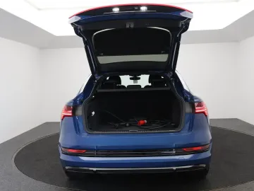 Car image 34
