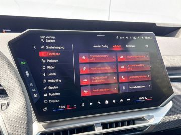 Car image 29