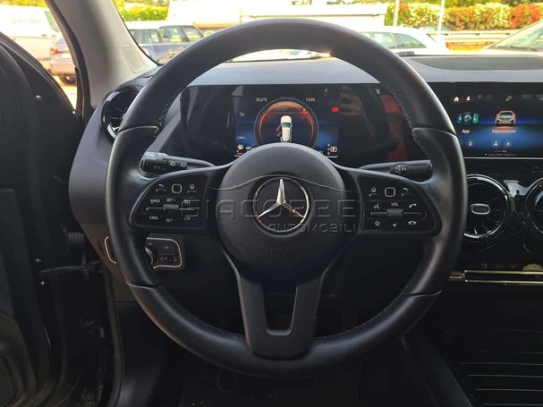 Mercedes-Benz GLA 180 85 kW image number 33