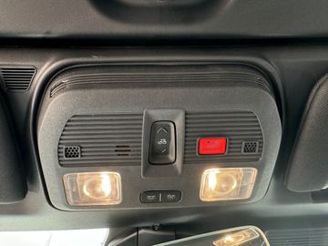 Car image 28