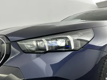 Car image 40