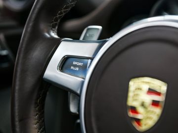 Car image 26