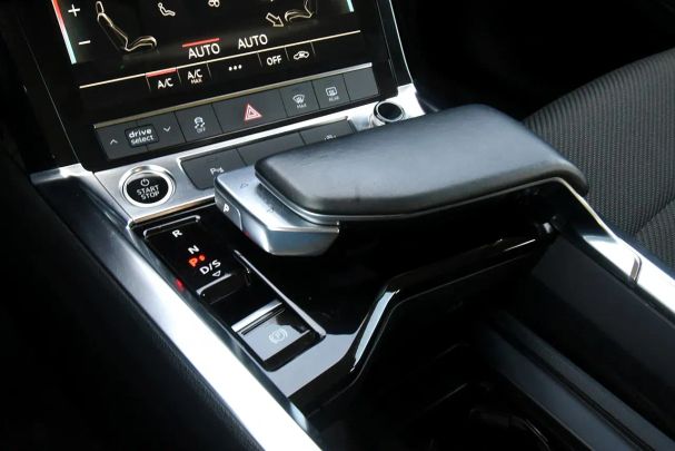 Audi e-tron 50 quattro 230 kW image number 40