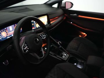 Car image 32