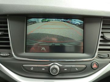 Car image 11