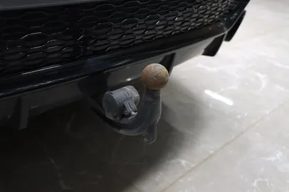 Car image 36