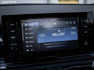 Car image 30