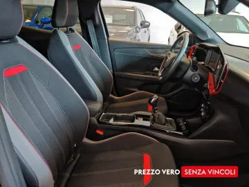 Car image 25