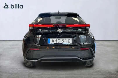Car image 4