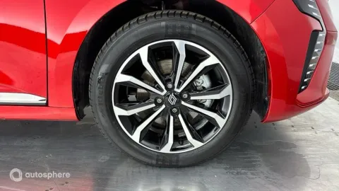 Car image 20
