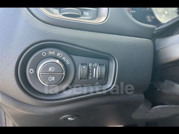 Jeep Renegade 1.3 Turbo PHEV 177 kW image number 9