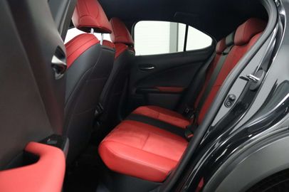 Car image 21