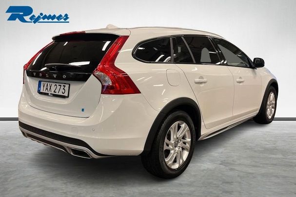 Volvo V60 Cross Country AWD D4 163 kW image number 8