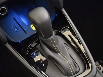 Car image 26