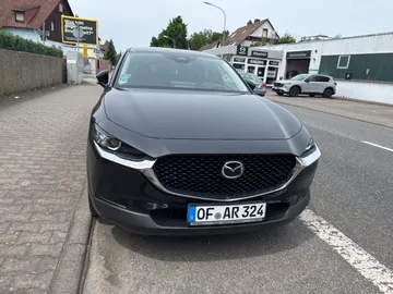Car image 4