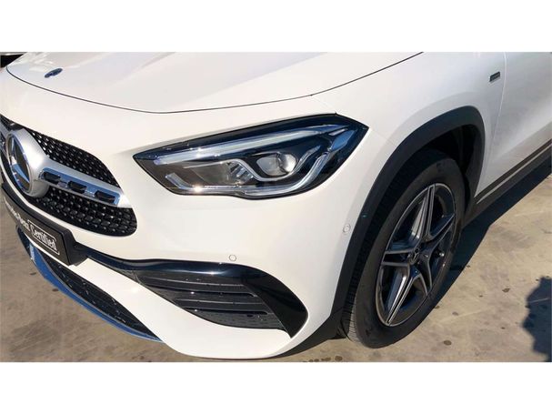 Mercedes-Benz GLA 250 160 kW image number 13