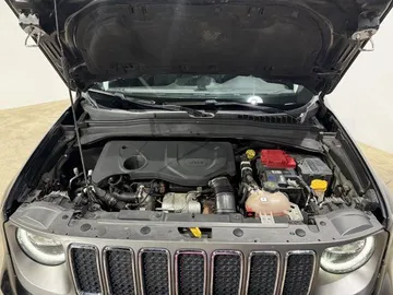 Car image 30