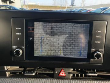 Car image 37