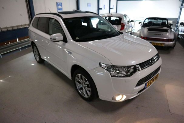 Mitsubishi Outlander 120 kW image number 2