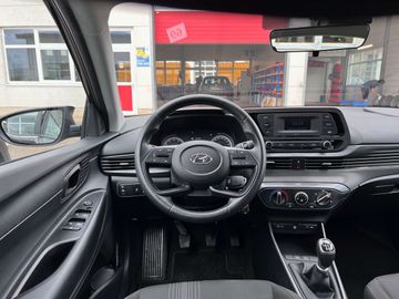 Car image 15