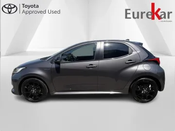 Car image 3