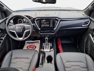 Car image 11