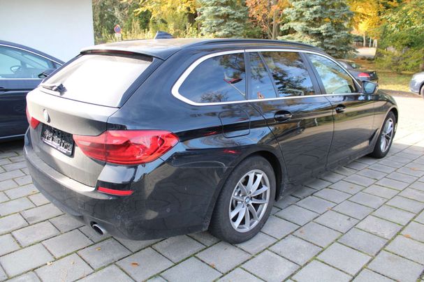 BMW 530d Touring 195 kW image number 6