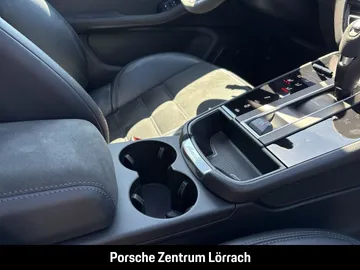 Car image 33