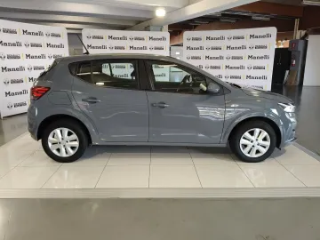 Car image 5