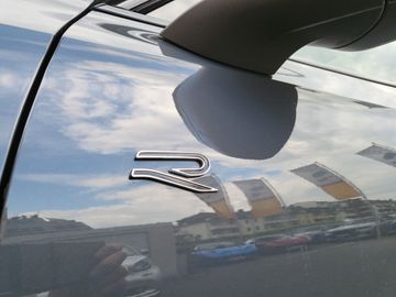 Car image 29