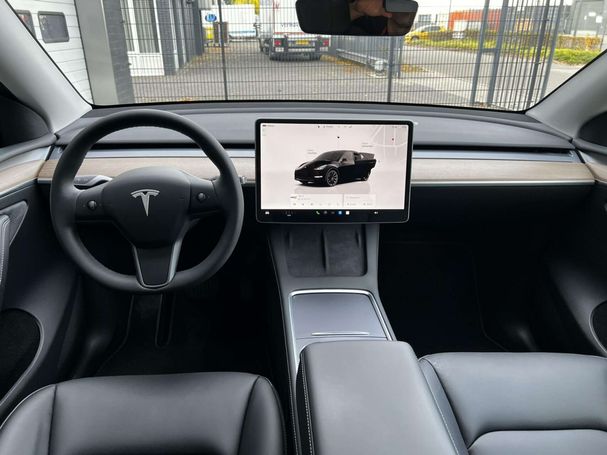 Tesla Model Y Performance AWD 392 kW image number 5