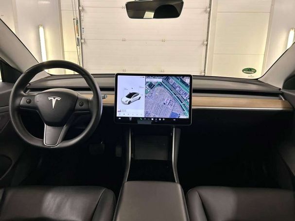 Tesla Model 3 60 Plus 175 kW image number 3