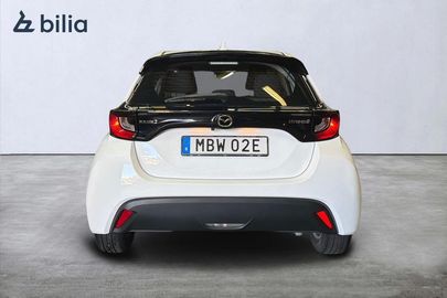 Car image 2