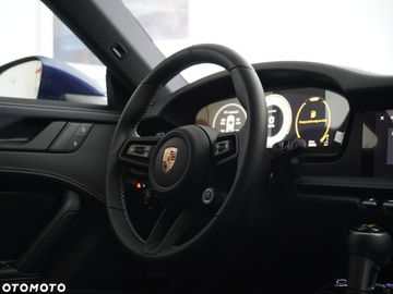 Car image 38