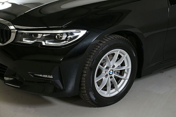 BMW 320d Touring Sport Line 140 kW image number 12