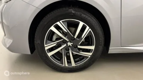 Car image 20