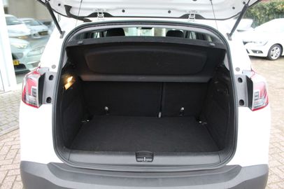 Car image 29