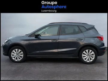 Car image 4