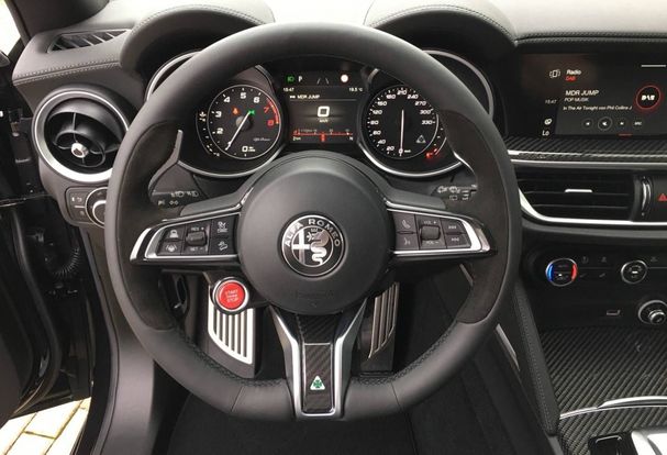 Alfa Romeo Stelvio V6 2.9 Quadrifoglio 375 kW image number 9