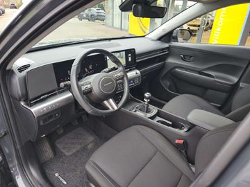 Car image 11