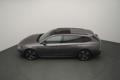 Car image 24